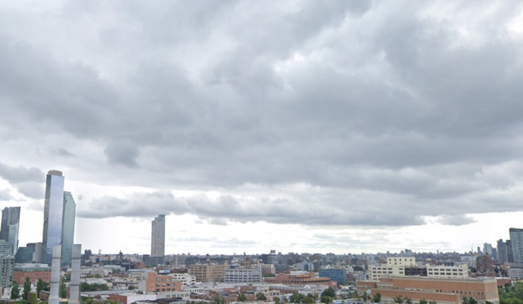 New Yorkers Prepare for Rainy Weekend Despite No Severe Weather Hazards