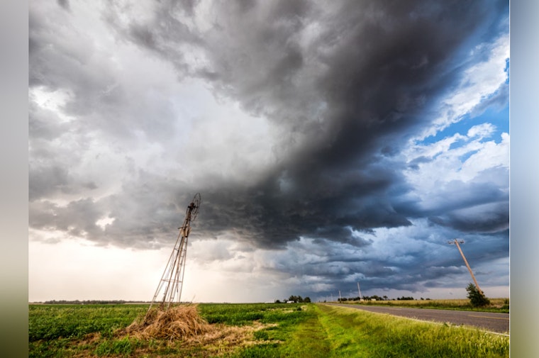 Oklahoma City Week Ahead Features Sunny Days and Storm Chances with Temperatures in the 70s to 80s