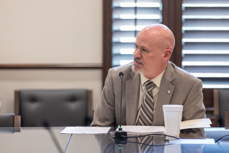 Oklahoma House Passes Bill Limiting Governor's Power to Close Businesses During Pandemics