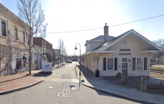 Olde Town Conyers Gears Up for Taste of Spring Festival and Shine and Dine Car Show on May 3