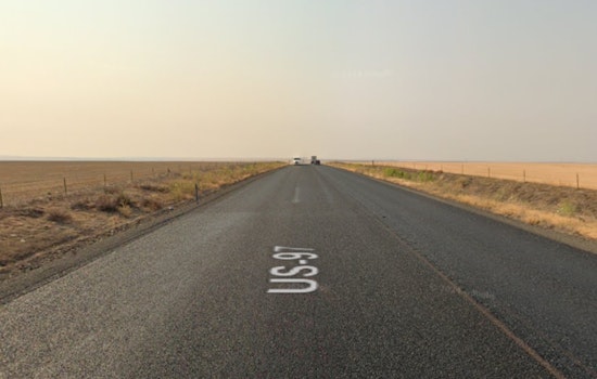 One Dead, One Unharmed After Tragic Highway 97 Collision in Klamath County