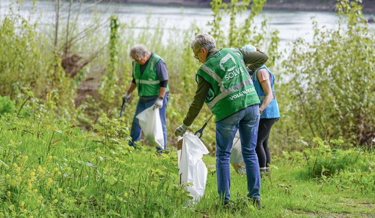 Oregon Governor Tina Kotek Leads by Example in Salem Earth Day Cleanup Effort