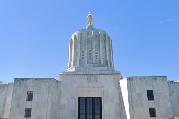 Oregon House Passes Bill Allowing Civil Penalties for Cyberflashing, Aims to Protect Digital Privacy