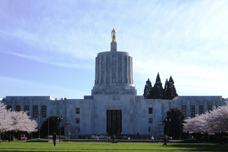 Oregon House Passes Bill Empowering Consumers Against Deceptive Home Sales Tactics