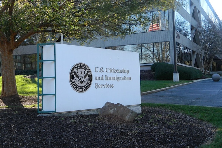 Oregon Senators Merkley and Wyden Introduce Bill to Provide Legal Aid to Unaccompanied Immigrant Children