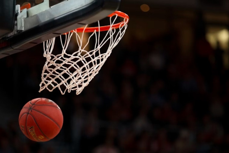 Pacers Take Commanding Lead in Series Opener Against Bucks in Indianapolis