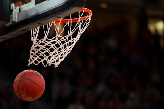 Pacers Take Commanding Lead in Series Opener Against Bucks in Indianapolis