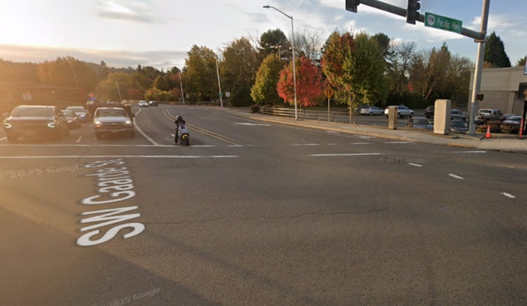 Pedestrian Fatally Struck by Minivan on SW Gaarde Street in Tigard; Investigation Underway