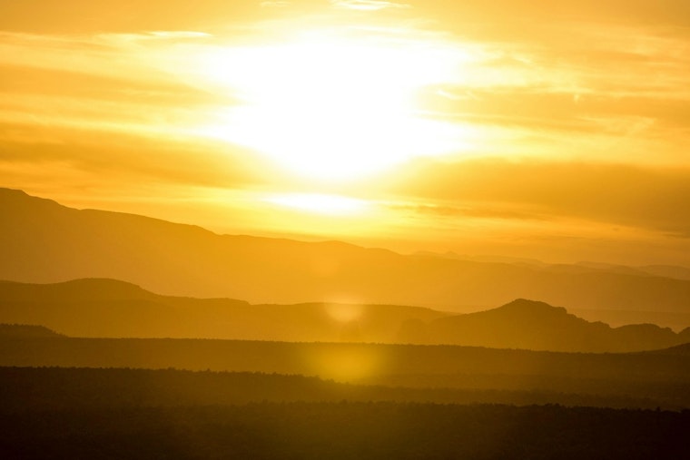 Phoenix Braces for Sweltering Week with Triple-Digit Peaks Ahead