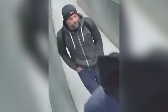 Pittsburgh Police Pursuing Pair Who Parachuted from PPG Place Rooftop