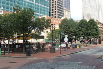 Pittsburgh's Market Square Embarks on Major Modernization Amid Ongoing Commerce