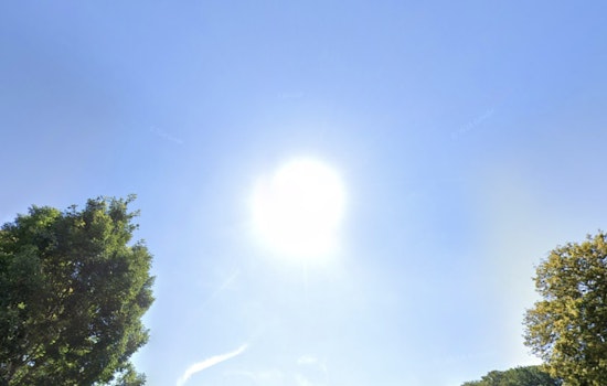 Portland Enjoys Pleasant Spring Weather with Sunny Skies and Gentle Breezes