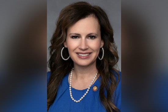 Rep. Cotham Proposes PAVE Act to Revamp Charlotte-Mecklenburg Transportation, Garnering Local Government Support