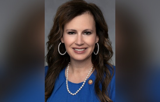 Rep. Cotham Proposes PAVE Act to Revamp Charlotte-Mecklenburg Transportation, Garnering Local Government Support