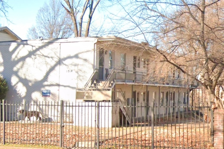 Residents Evacuated, No Injuries Reported After Walkway Collapse at Memphis Apartment Complex