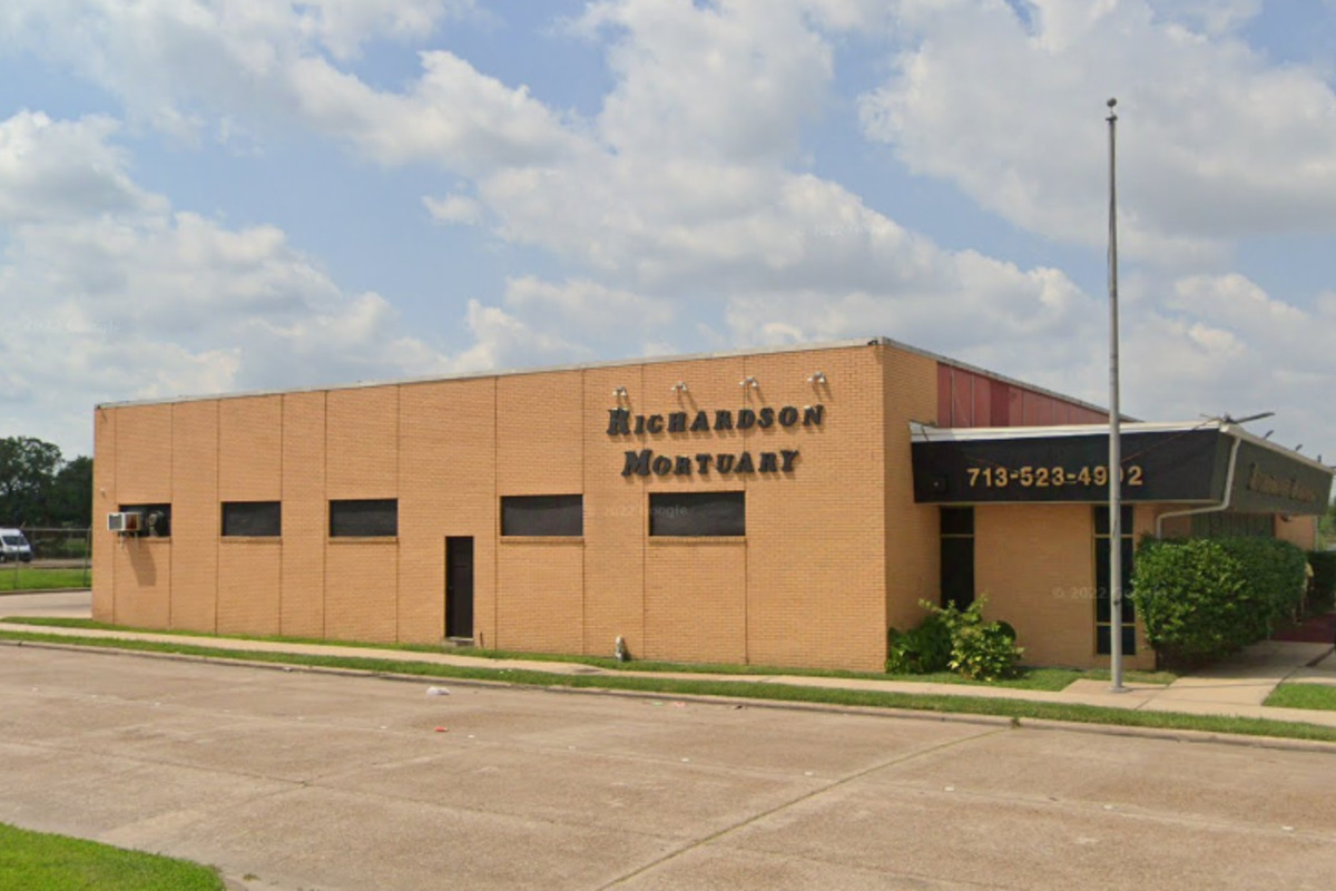 Richardson Mortuary in Houston Ordered to Close Amid Health Violations and Unprofessional Conduct