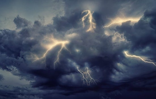 Sacramento Braces for Scattered Thunderstorms as Warmer, Dryer Weather Takes Hold