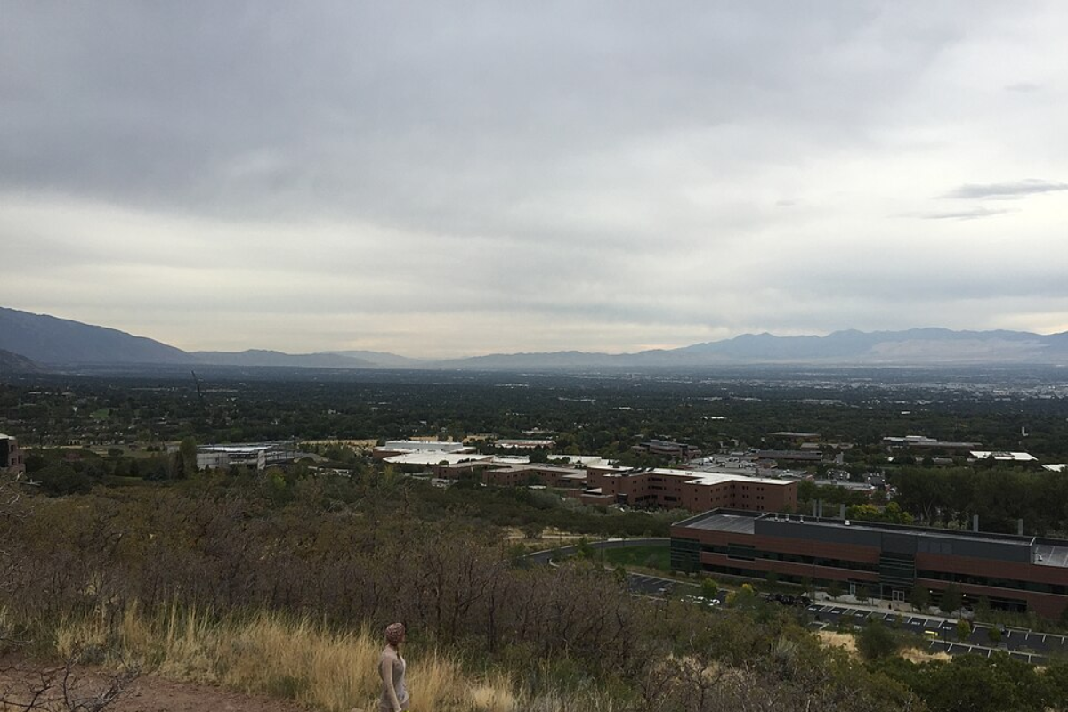 Salt Lake City Weekend Weather: Gentle Breezes and a Chance of Showers