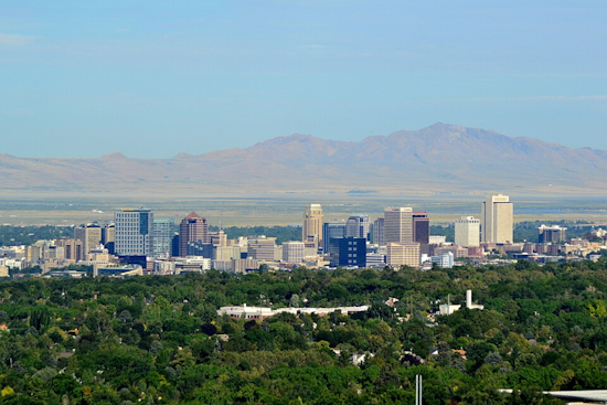 Salt Lake City Welcomes Sunny Skies and Seasonal Temperatures: Ideal for Outdoor Activities