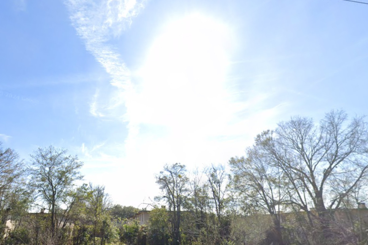San Antonio Weather Watch, Shifting Skies with Gusty Winds and Potential Weekend Showers