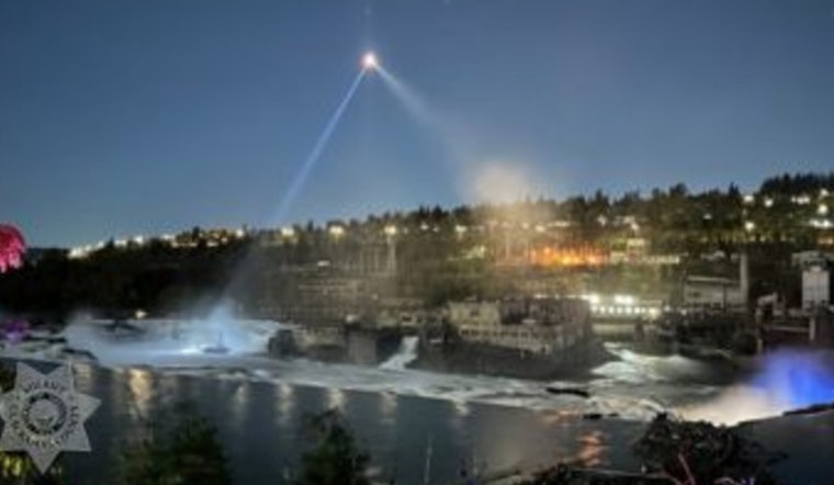 Search Intensifies for Missing Kayaker on Willamette River as U.S. Coast Guard and Local Teams Deploy Marine and Aerial Assets