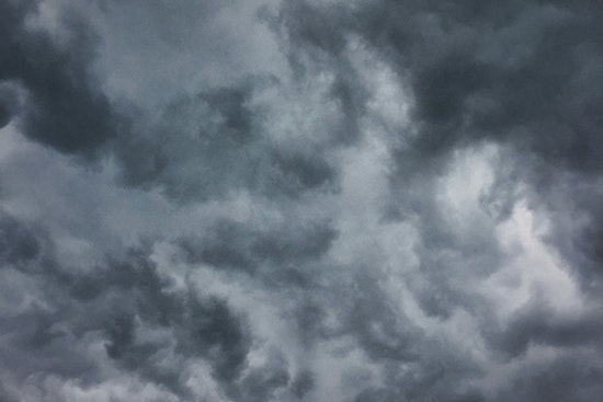 Seattle Braces for Showers and Thunderstorms, with Brief Midweek Sunny Respite