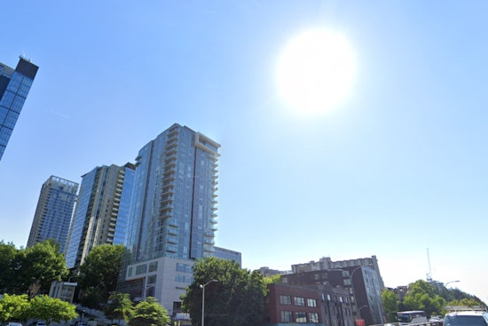 Seattle Soaks Up the Sun with Mild Temperatures Before Weekend Rain, Says NWS