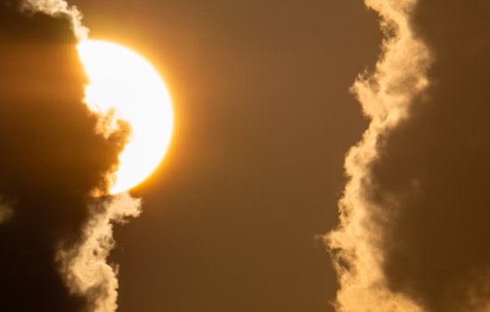 Seattle Spring Weather Brings Mix of Moody Skies and Sunny Breaks