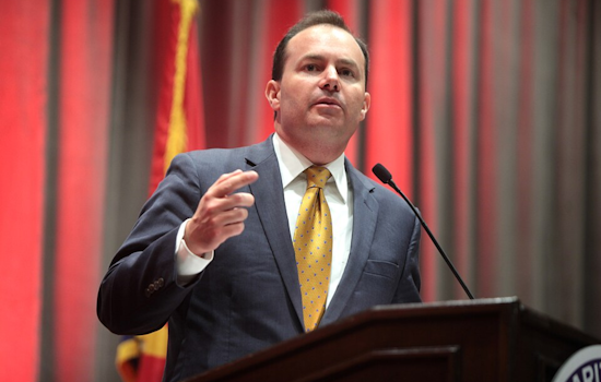 Senator Lee Proposes 'Fairness for Stay-at-Home Parents Act' to Alleviate Financial Burden After Maternity Leave