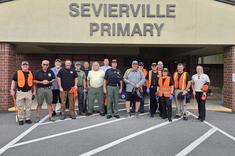 Sevierville Police and Community Volunteers Team Up with Keep Sevier Beautiful for Community Cleanup