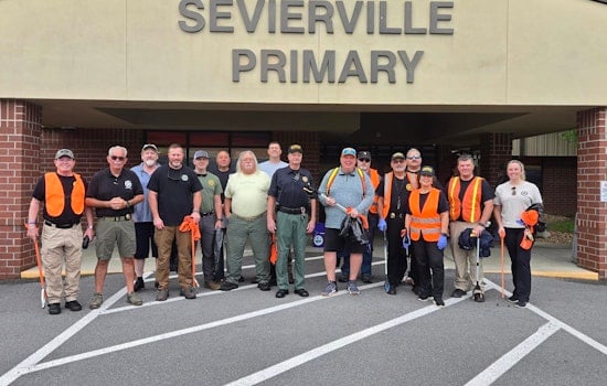 Sevierville Police and Community Volunteers Team Up with Keep Sevier Beautiful for Community Cleanup