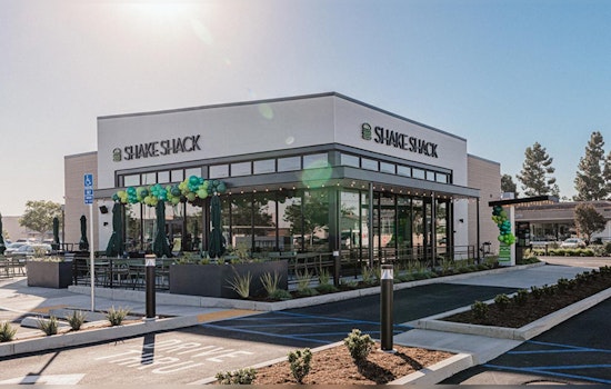 Shake Shack Sizzles with New Drive-Thru in Goodyear, AZ and Supports Local Charity on Opening Day