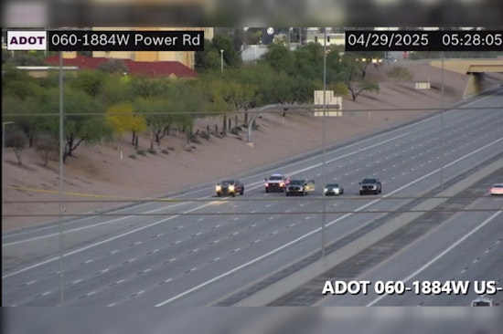 Single-Vehicle Crash Claims Life on U.S. 60 in Mesa, Authorities Investigating