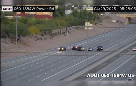 Single-Vehicle Crash Claims Life on U.S. 60 in Mesa, Authorities Investigating