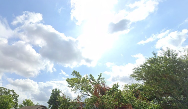 Spring Fever Hits Detroit, Sunny Skies and Seasonal Showers in This Week's Forecast