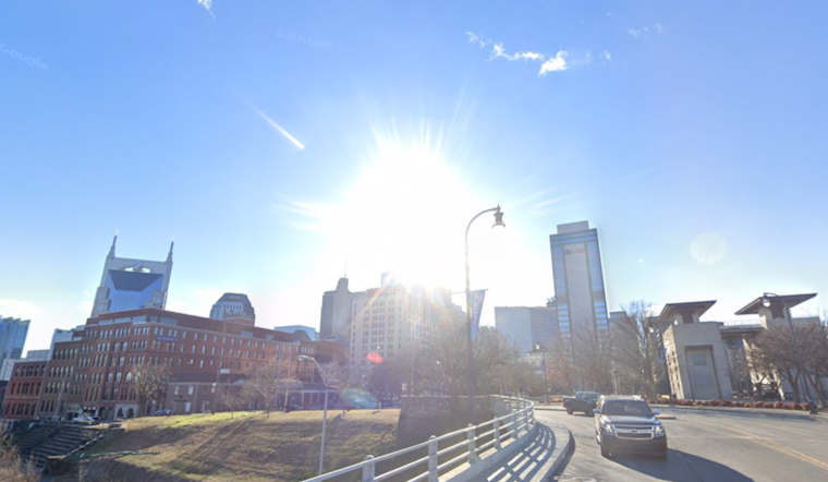 Spring Sunshine and Potential Weekend Showers in Nashville