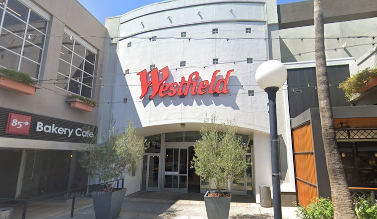 String of Jewelry Store Thefts Hits Los Angeles Malls, LAPD Seeks Information on Suspected Robbers