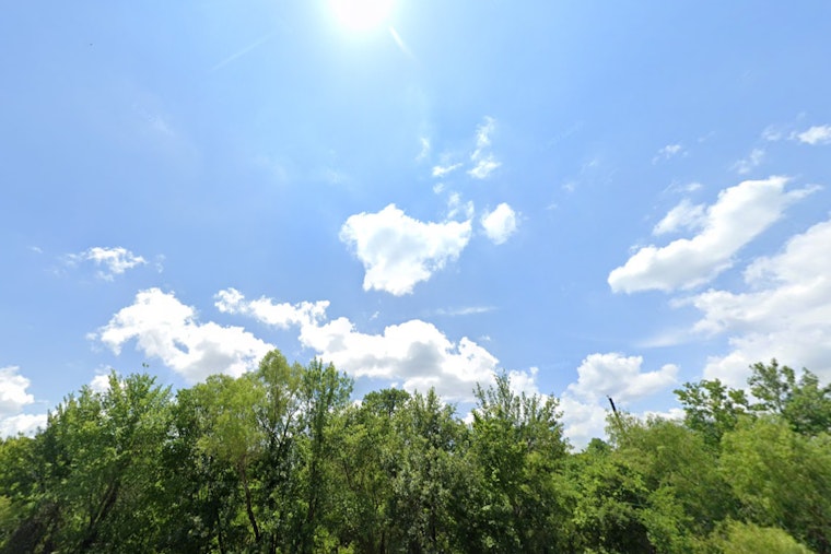 Sunny Days Ahead for Houston, with Storm Chances Brewing Mid-Week