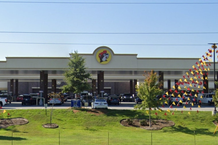 Suspected Kidnapper Engages Police in Chase Ending in Suicide at North Georgia Buc-ee's