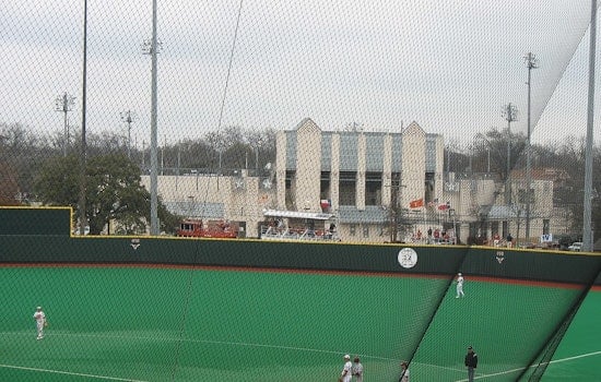 Thrilling Walk-Off Infield Single Secures Texas Longhorns a Victory Over LSU Tigers in High-Stakes Softball Series