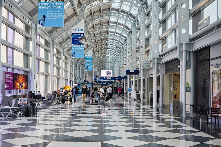 Thunderstorms Cause Major Delays and Cancellations at Chicago's O'Hare and Midway Airports