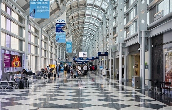 Thunderstorms Cause Major Delays and Cancellations at Chicago's O'Hare and Midway Airports
