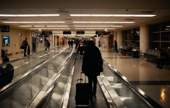 Thunderstorms Trigger Delays and Ground Stop at George Bush Intercontinental Airport in Houston
