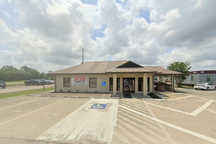 Upcoming Road Closures on LA 82 in Cameron Parish for Drain Pipe Replacement Work