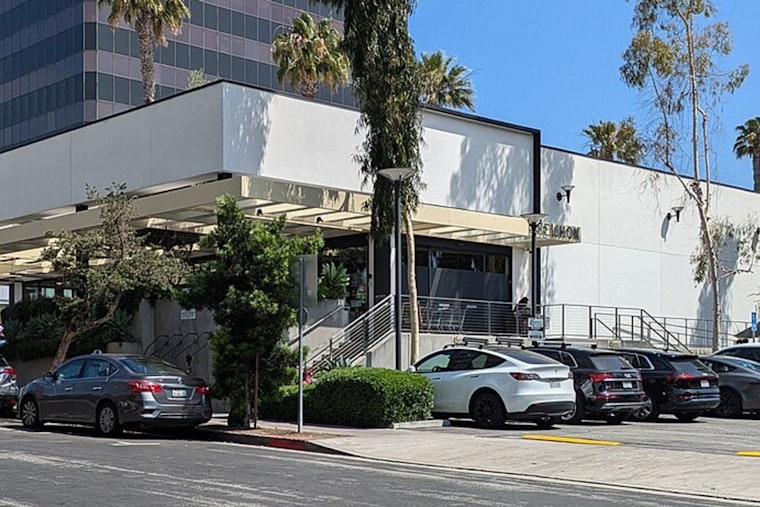 Upscale Erewhon Market in Santa Monica Temporarily Shuts Down Tonic Bar Due to Cockroach Infestation