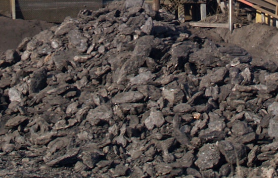 U.S. Administration Signs Executive Order to Bolster Coal Industry Amid Energy Production Push