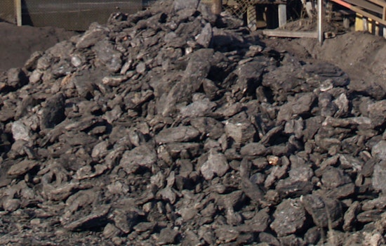 U.S. Administration Signs Executive Order to Bolster Coal Industry Amid Energy Production Push