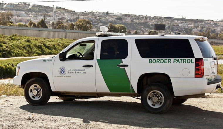 U.S. Border Patrol in Laredo Stops Human Smuggling Attempt, Detains 5 at I-35 Checkpoint
