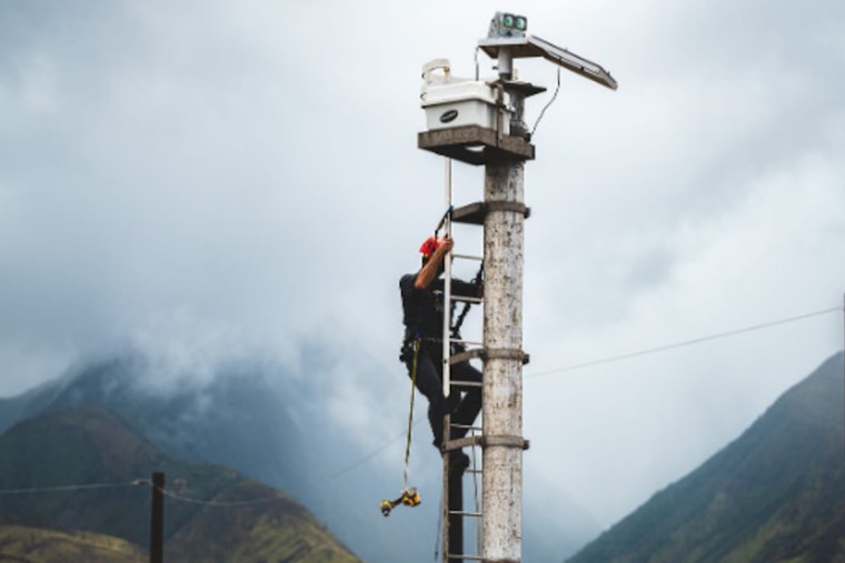 U.S. Coast Guard Team Triumphs, Lahaina Navigation Beacon Restored Post Maui Fires