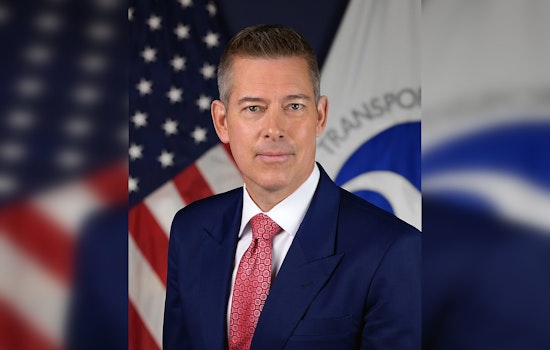 U.S. Transportation Secretary Threatens to Withhold Federal Funds from Manhattan Over N.Y. Tolling Strategy